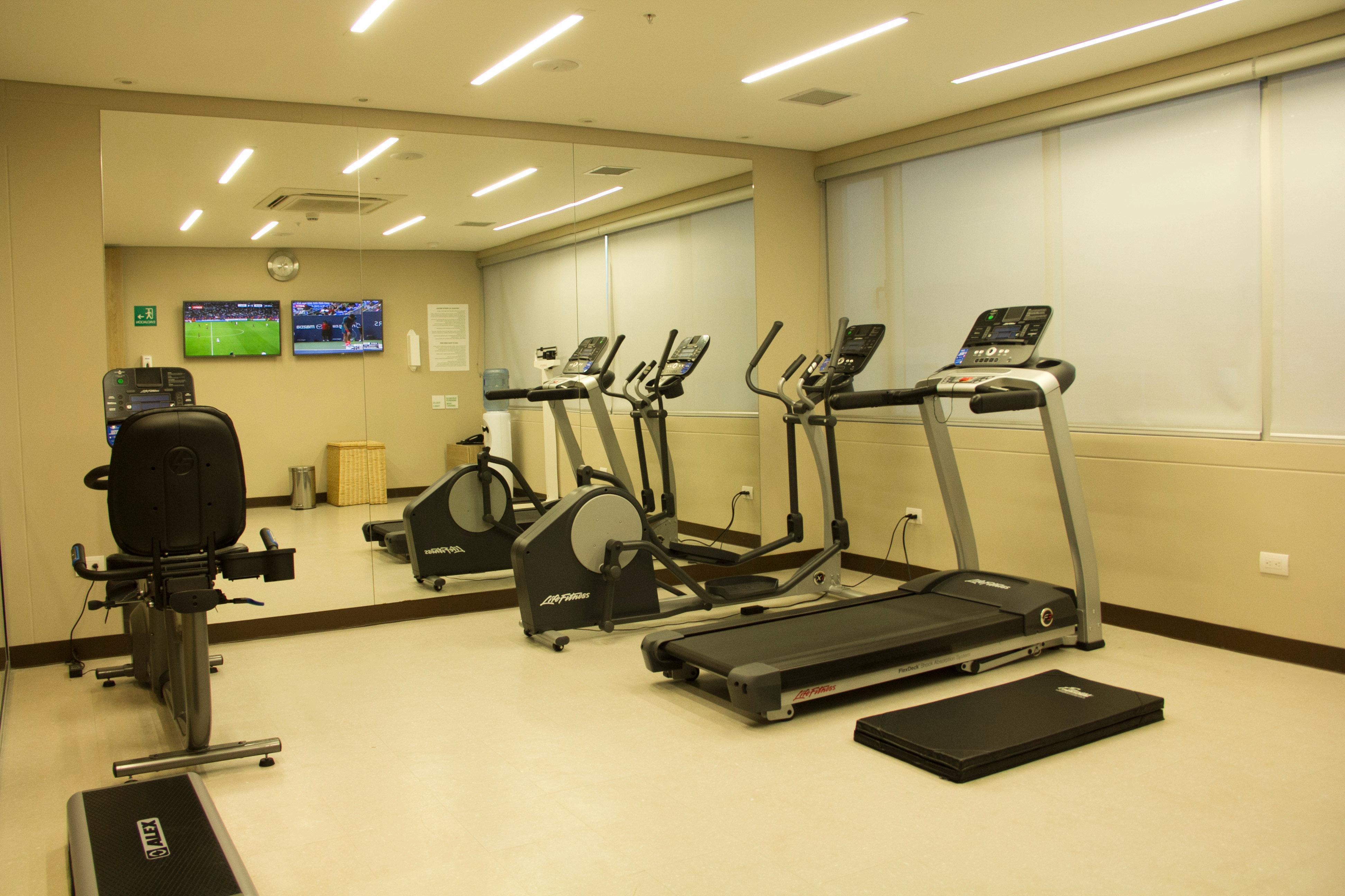 Holiday Inn Cúcuta, an IHG Hotel Exterior foto The gym at the hotel
