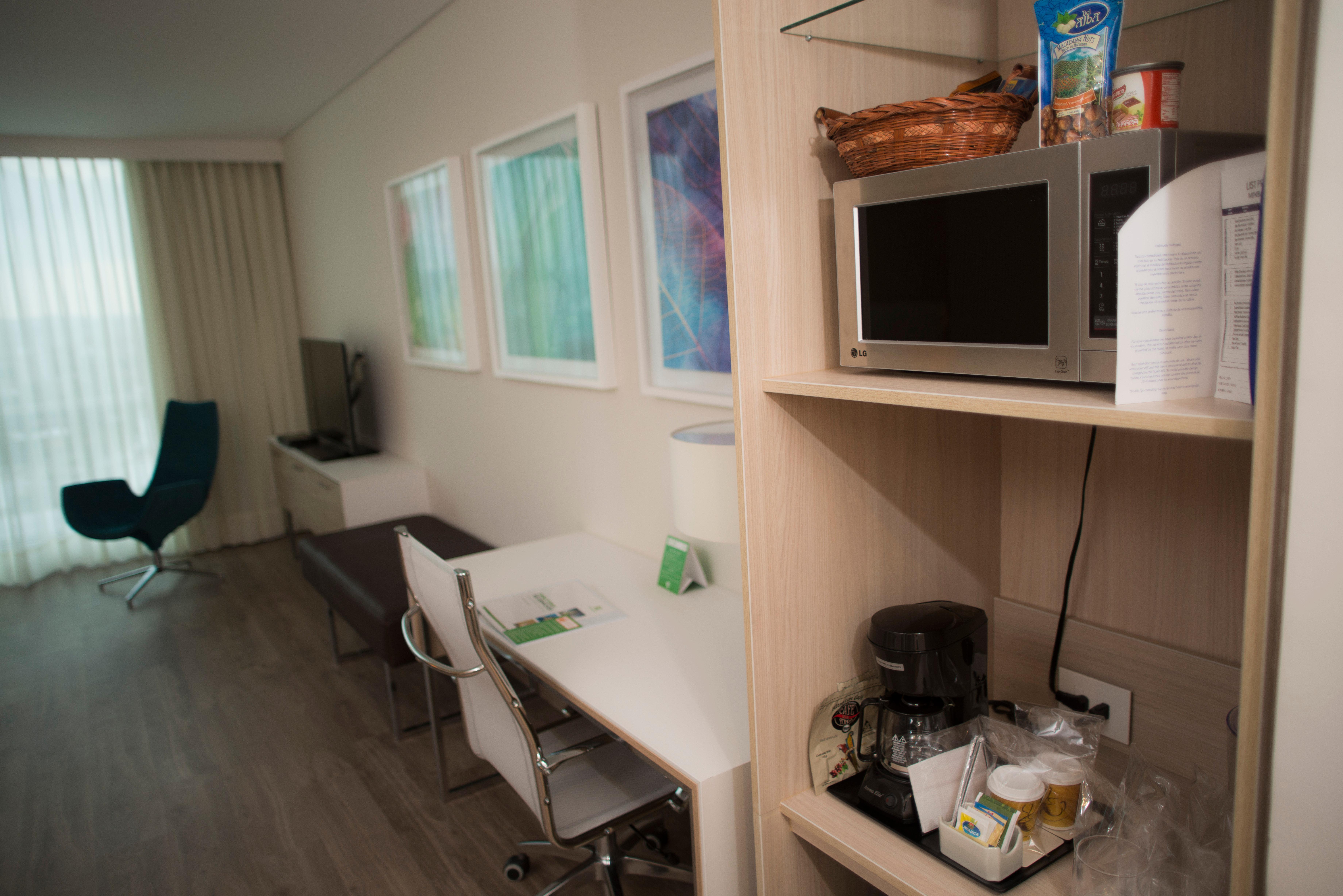 Holiday Inn Cúcuta, an IHG Hotel Exterior foto A typical room at the hotel