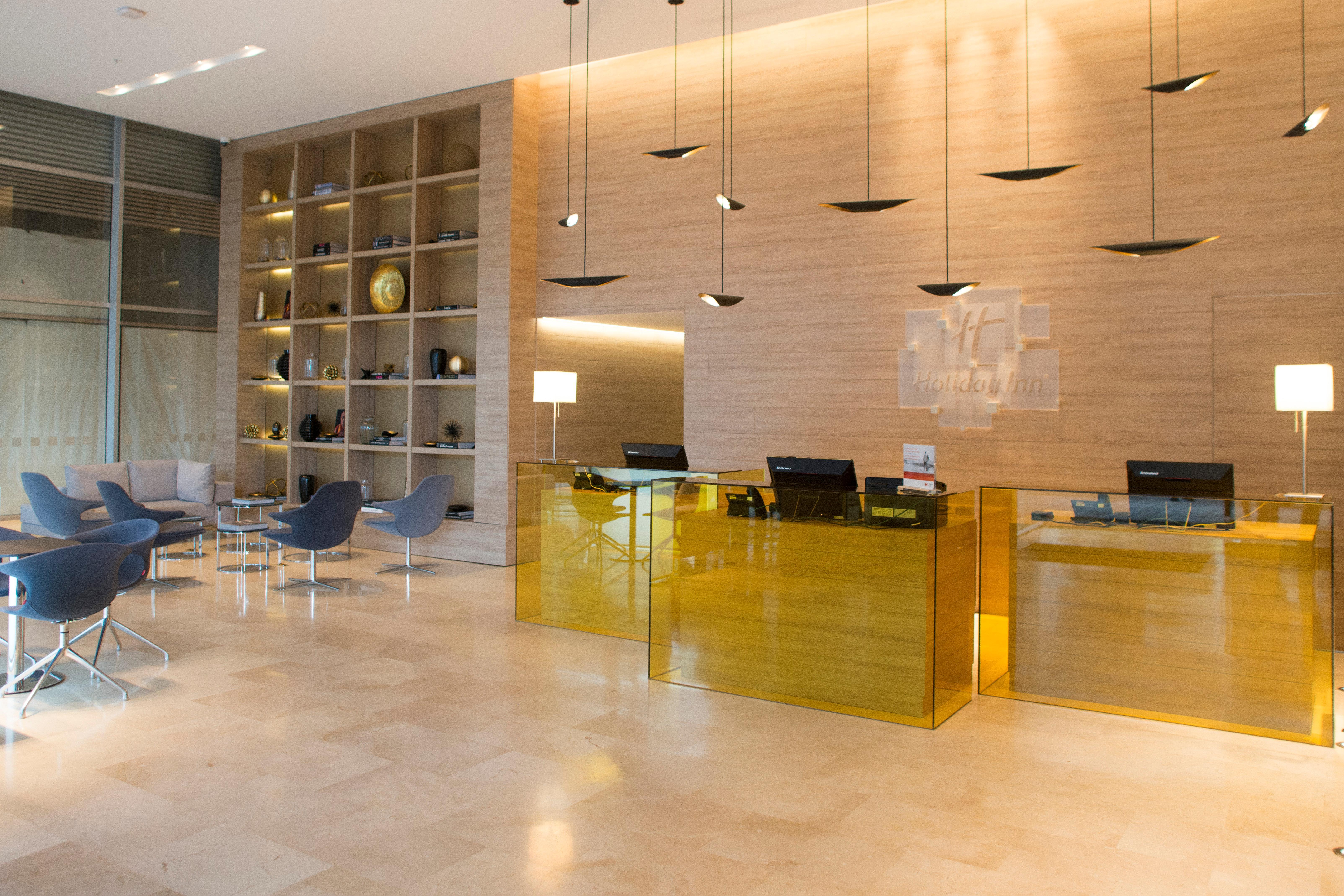 Holiday Inn Cúcuta, an IHG Hotel Exterior foto The lobby of the hotel