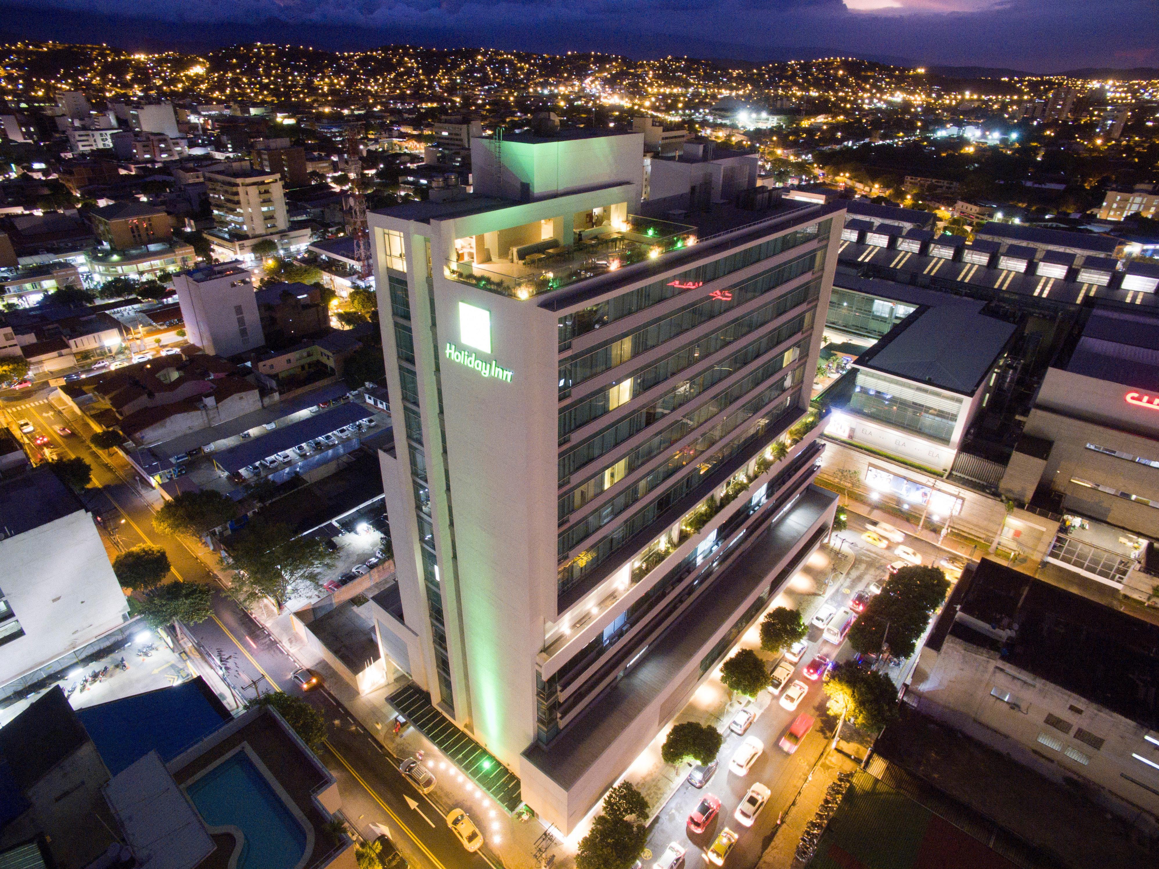 Holiday Inn Cúcuta, an IHG Hotel Exterior foto Hilton Garden Inn Lima Miraflores